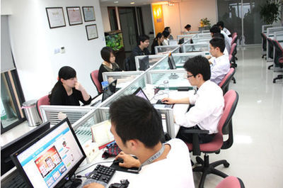 中小旅游企業(yè)電子商務(wù)建設(shè)新思路 /br --專(zhuān)訪(fǎng)上海旅業(yè)互動(dòng)信息技術(shù)總經(jīng)理莊嚴(yán)_新浪網(wǎng)